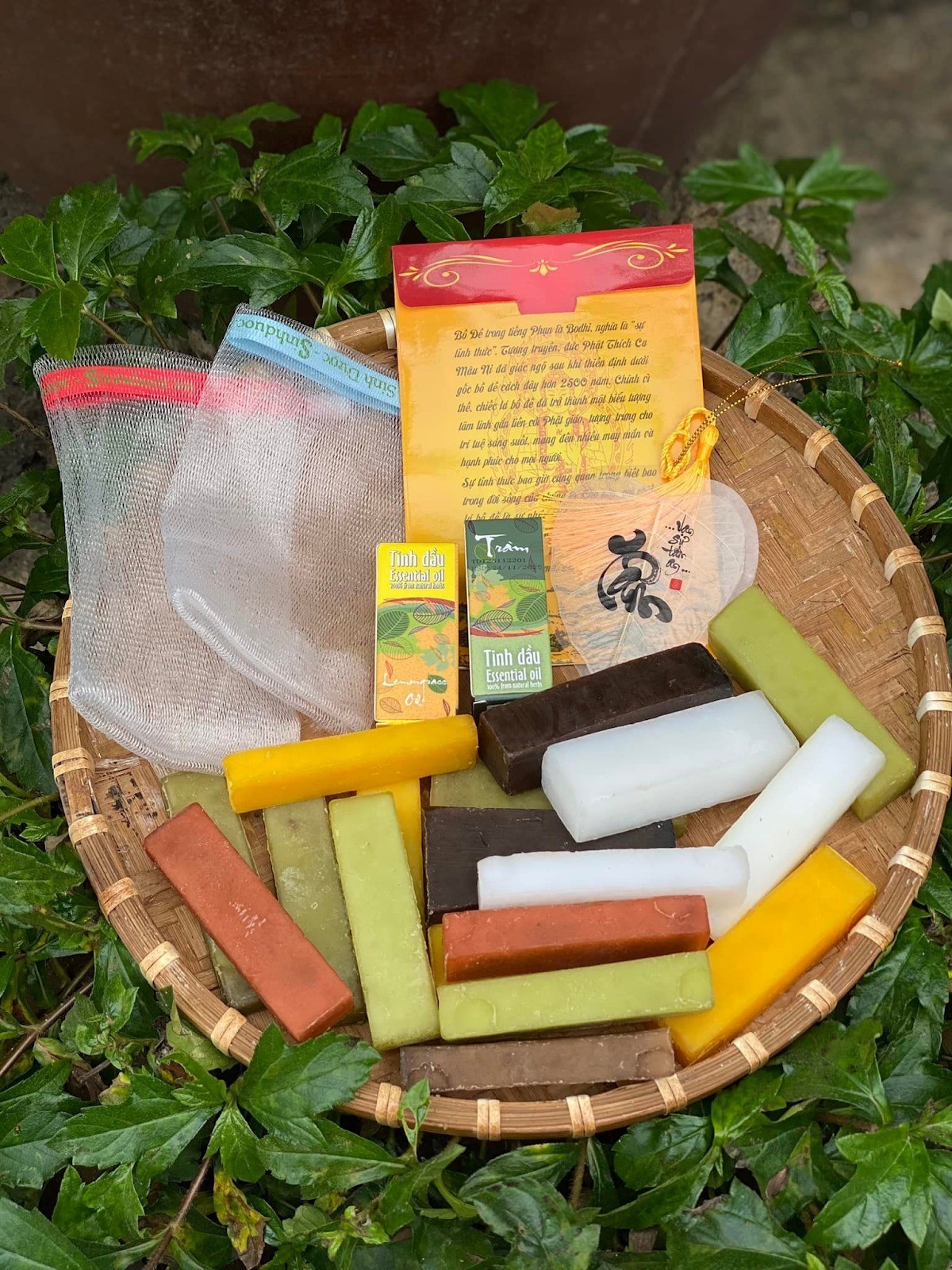 banh-xa-bong-thu-cong4-1753694657.jpg