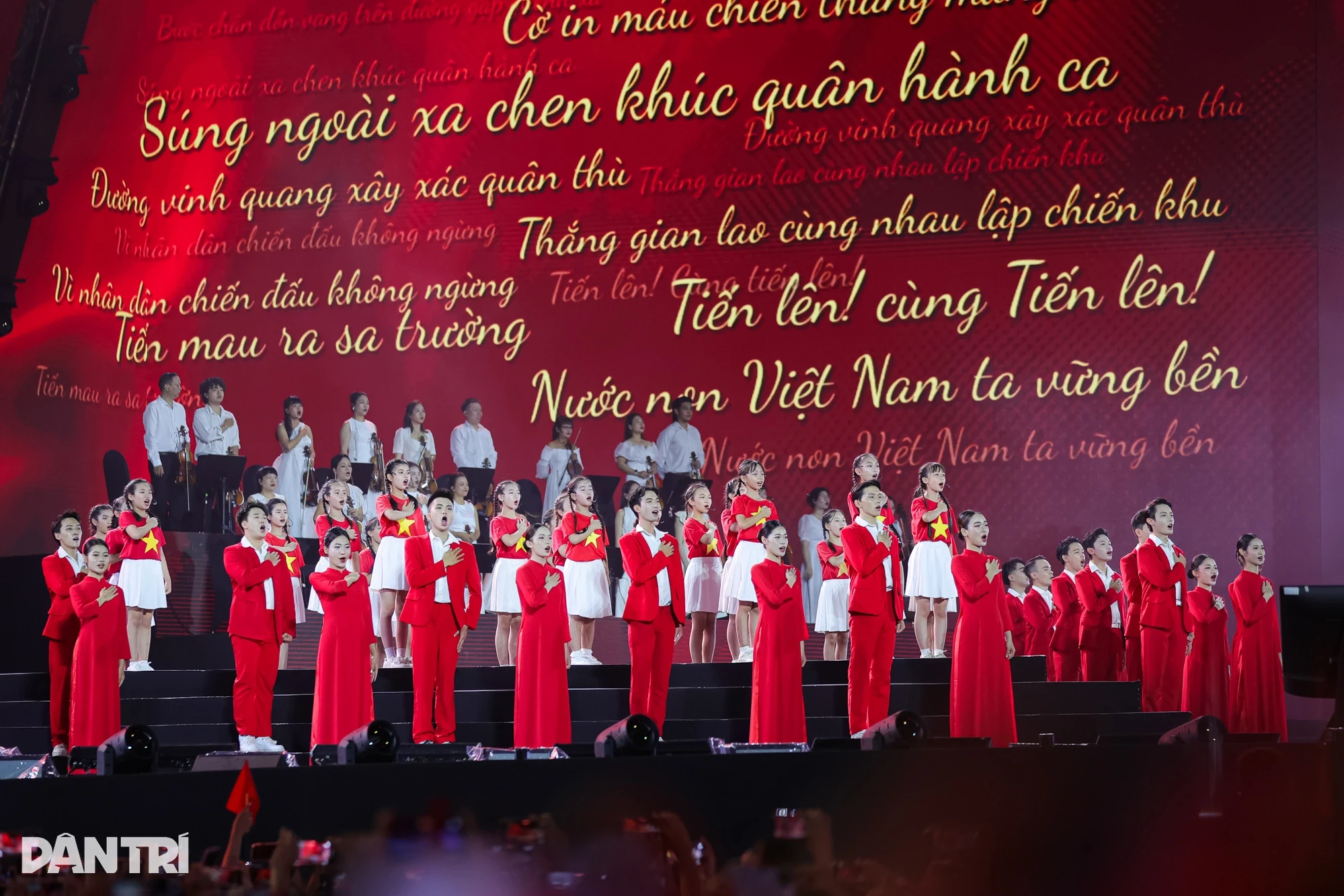 tien-quan-ca-1755594112.webp
