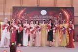 Hoa hậu Trần Vân Anh quyền lực trong tà áo dài đấu giá của NTK Nguyễn Tuấn tại Miss International All-Round Businesswoman 2026