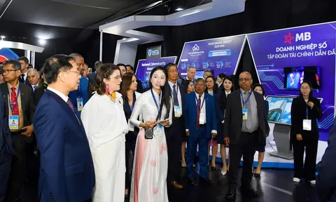 “Không một mình” – MB đồng hành cùng Công ước Hà Nội, kiến tạo không gian số an toàn cho người Việt