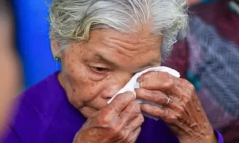 EM ĐỢI ANH VỀ