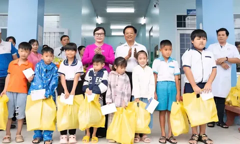 Đại học Y Dược Cần Thơ: Chung tay vì sức khoẻ nhân dân