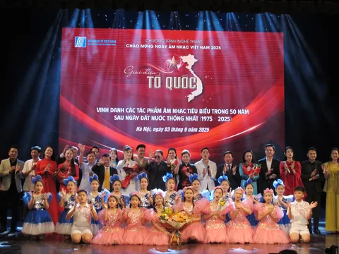 Chương trình “Giai điệu Tổ quốc” vinh danh các tác phẩm âm nhạc tiêu biểu 50 năm đất nước thống nhất 