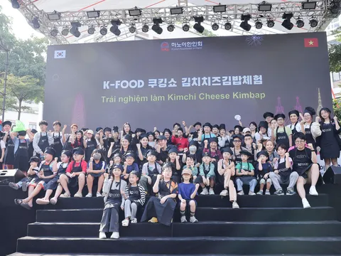 K-Food gắn kết tình hữu nghị Hàn – Việt, khuấy động không khí lễ hội tại Hà Nội