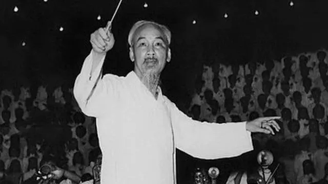 Âm hưởng đại đoàn kết: Nhớ lại khoảnh khắc Bác Hồ bắt nhịp bài ca kết đoàn trong không gian ngày hội non sông