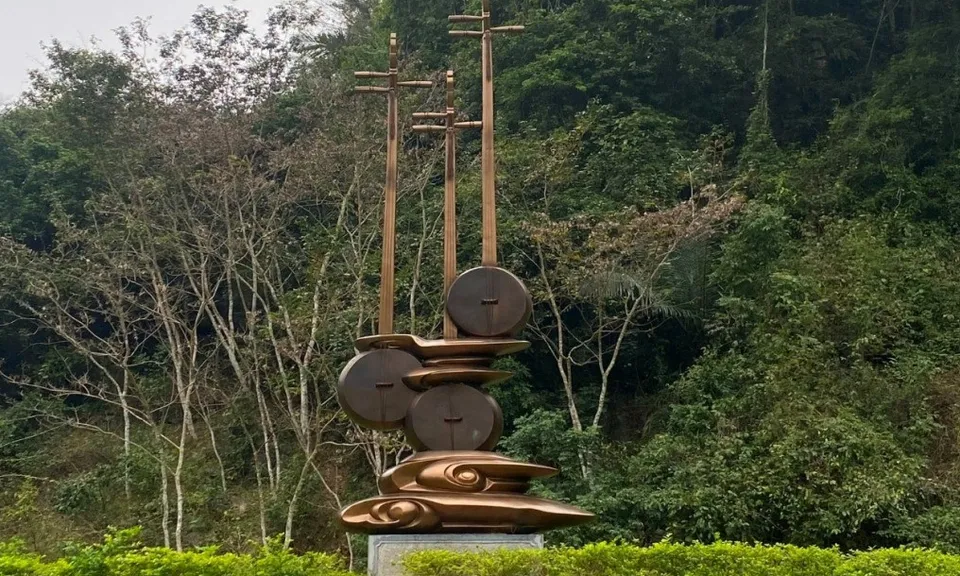 Đàn tính - Biểu tượng văn hoá đặc trưng của dân tộc Tày - Nùng Cao Bằng